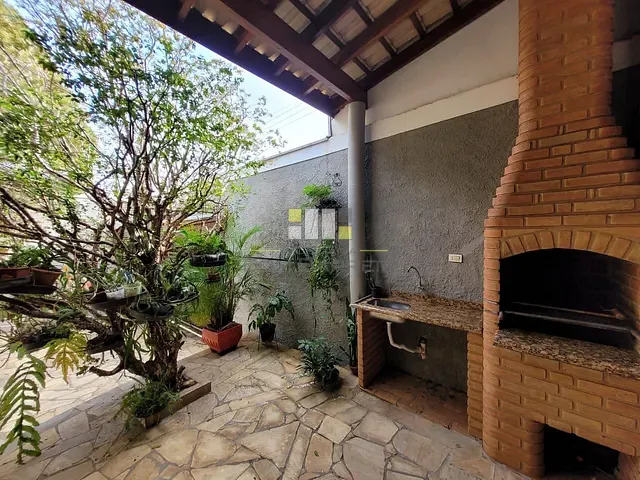 Sobrado com 250m² 3 quartos e 2 banheiros, à venda, no bairro Vila Carlota em Sumaré