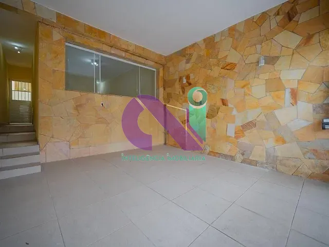 Sobrado com 125m² 3 quartos e 2 banheiros, à venda, no bairro Umuarama em Osasco
