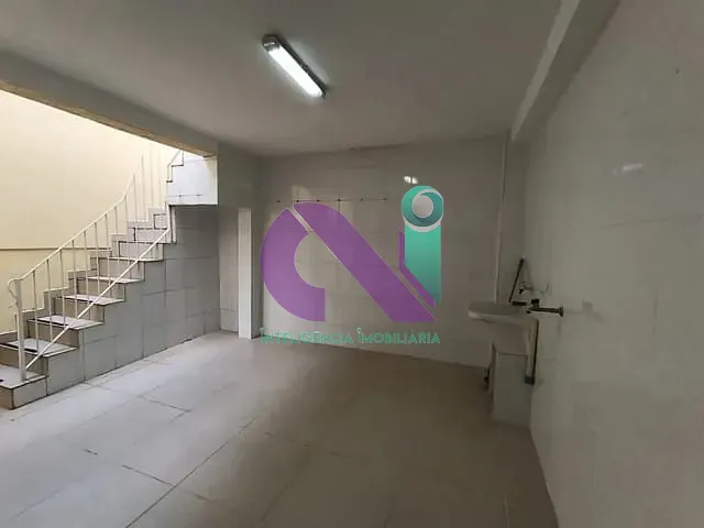Sobrado com 125m² 3 quartos e 2 banheiros, à venda, no bairro Umuarama em Osasco
