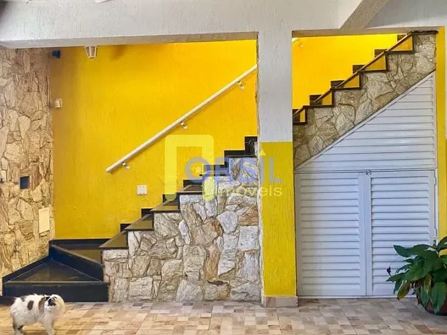 Sobrado com 162m² 3 quartos e 4 banheiros, à venda, no bairro Parque Olimpico em Mogi das Cruzes