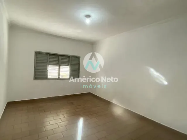 Sobrado com 115m² 2 quartos e 1 banheiro, para alugar, no bairro Santa Paula em São Caetano do Sul