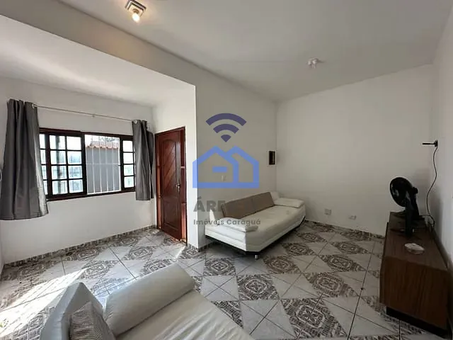 Casa com 250m² 3 quartos e 5 banheiros, à venda, no bairro Martim de Sá em Caraguatatuba