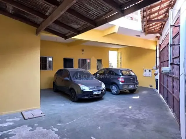 Sobrado com 324m² 2 quartos e 1 banheiro, à venda, no bairro Jardim Primavera em Mauá