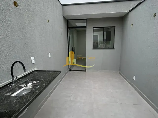 Casa com 75m² 2 quartos e 3 banheiros, à venda, no bairro Vila Liviero em São Paulo