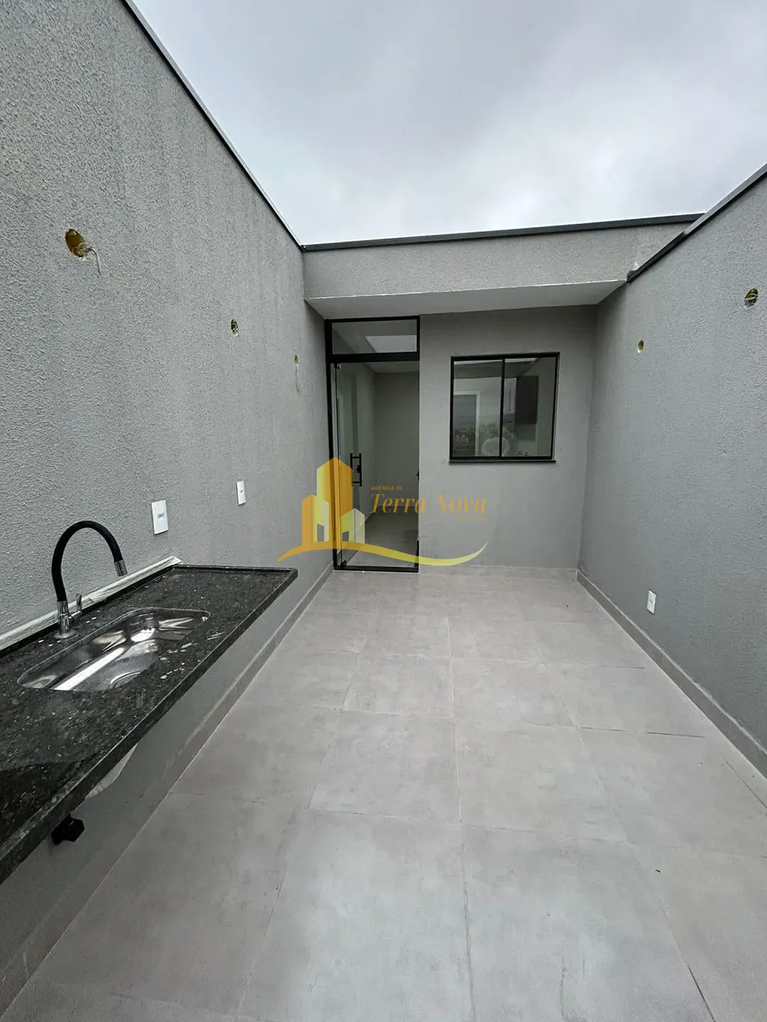 Casa, 2 quartos, 75 m² - Foto 1