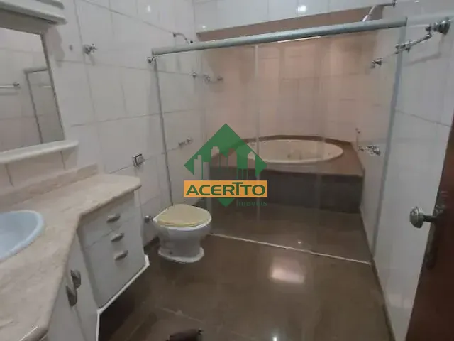 Sobrado com 300m² 4 quartos e 5 banheiros, à venda, no bairro Jardim Nova Yorque em Araçatuba