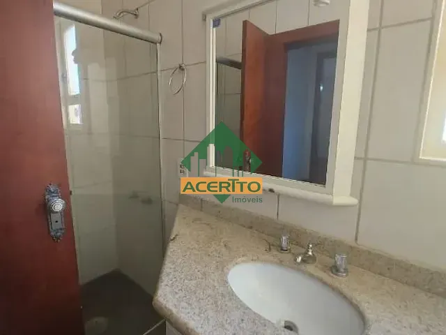 Sobrado com 300m² 4 quartos e 5 banheiros, à venda, no bairro Jardim Nova Yorque em Araçatuba
