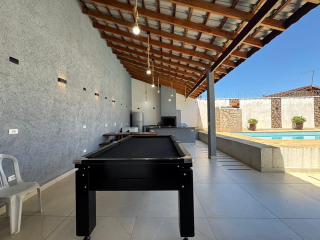 Sobrado com 480m² 4 quartos e 3 banheiros, à venda, no bairro Indaiá em Bertioga