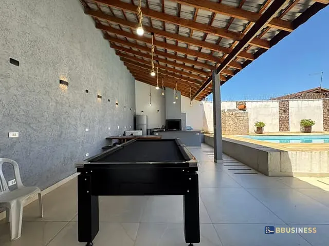 Sobrado com 480m² 4 quartos e 3 banheiros, à venda, no bairro Indaiá em Bertioga