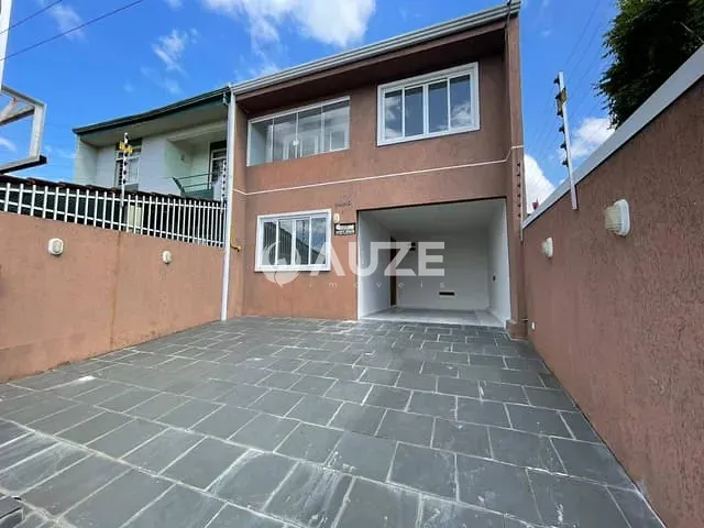 Sobrado com 138m² 3 quartos e 3 banheiros, à venda, no bairro Hauer em Curitiba