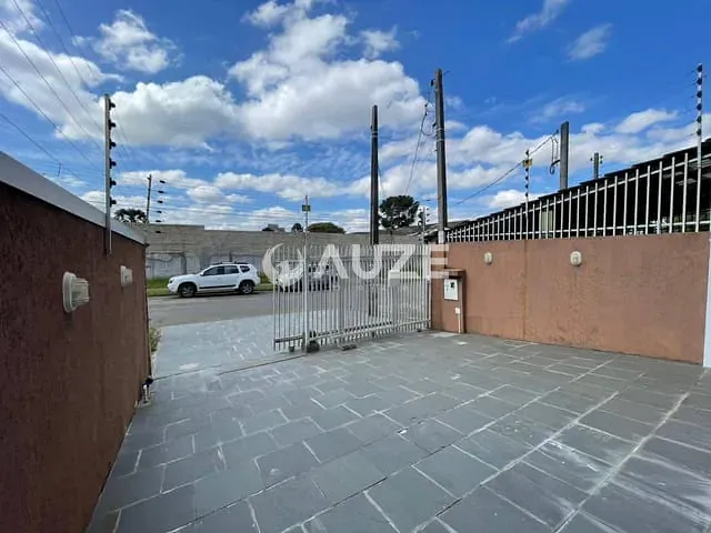 Sobrado com 138m² 3 quartos e 3 banheiros, à venda, no bairro Hauer em Curitiba