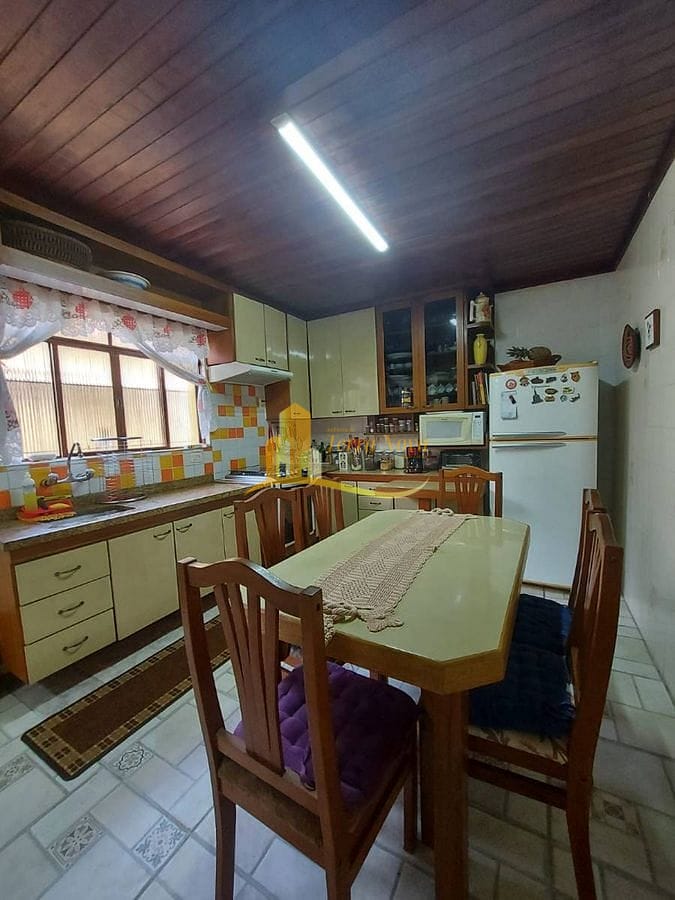 Sobrado à venda com 4 quartos, 120m² - Foto 4
