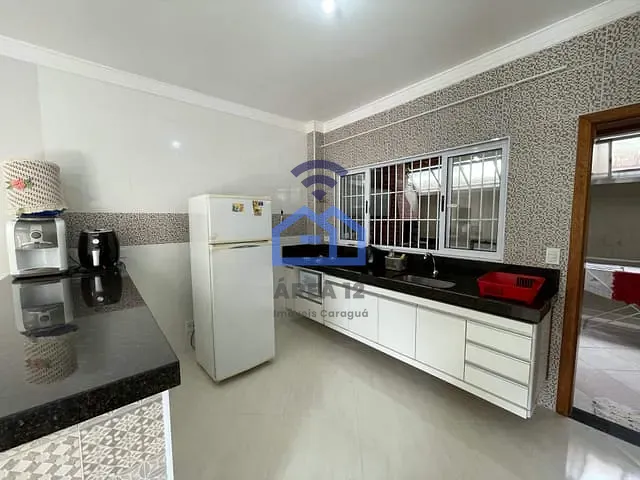 Sobrado com 191m² 2 quartos e 3 banheiros, à venda, no bairro Massaguaçu em Caraguatatuba