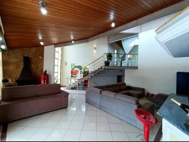 Sobrado 3 quartos e 6 banheiros, à venda, no bairro Jardim São Caetano em São Caetano do Sul