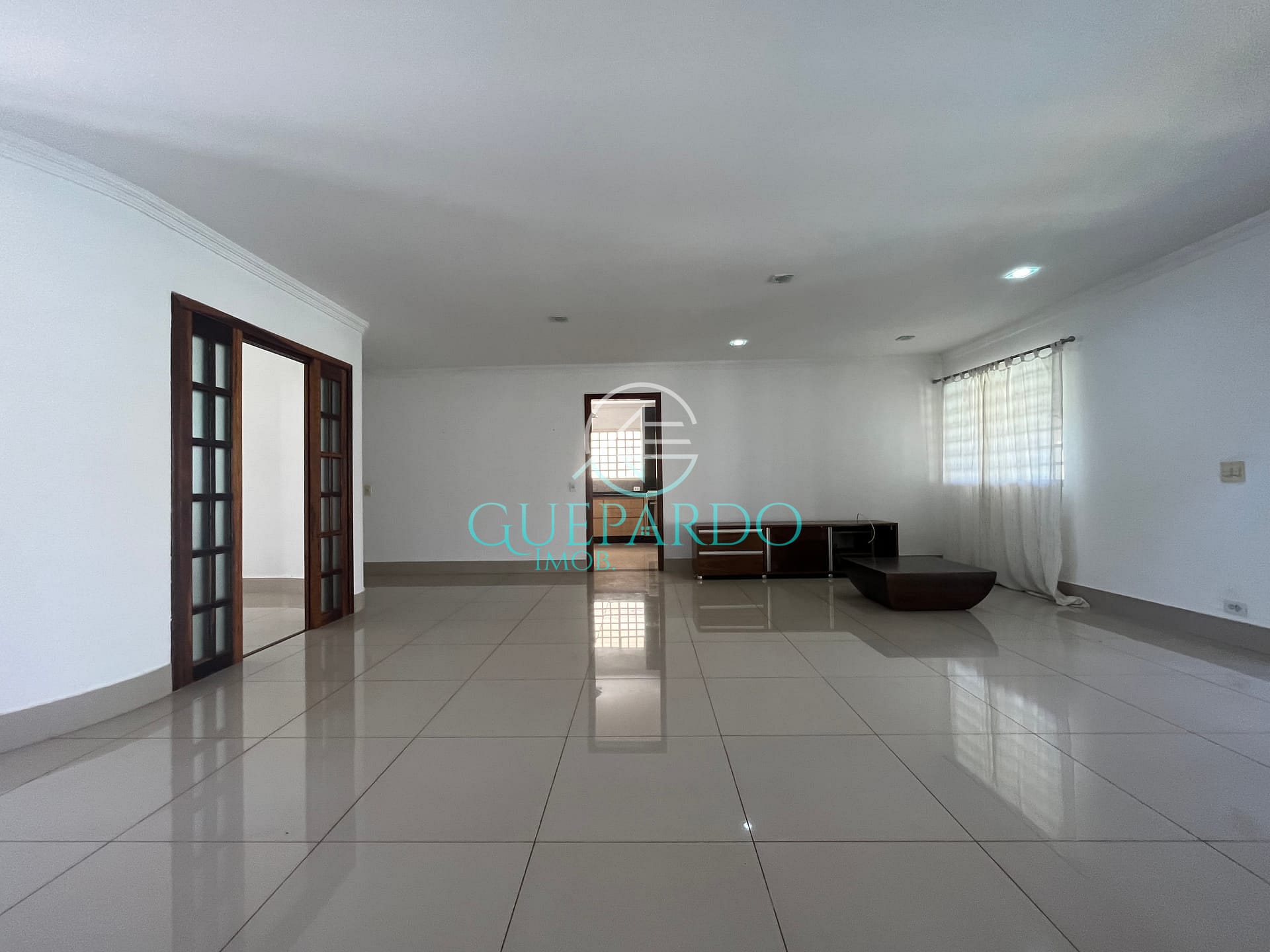 Sobrado, 3 quartos, 274 m² - Foto 1