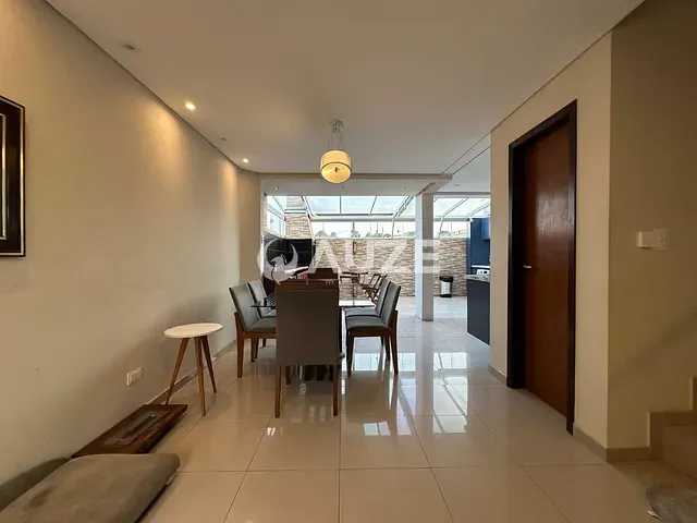 Sobrado com 110m² 3 quartos e 3 banheiros, à venda, no bairro Lindóia em Curitiba