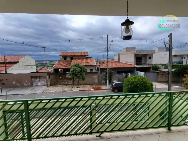 Sobrado com 250m² 3 quartos e 2 banheiros, à venda, no bairro Parque Jambeiro em Campinas
