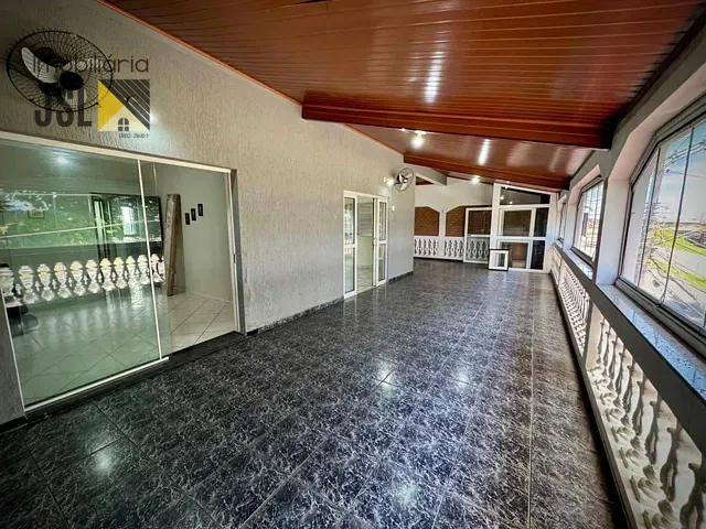 Sobrado com 624m² 3 quartos e 1 banheiro, à venda, no bairro Jardim Maria Cândida em Caçapava