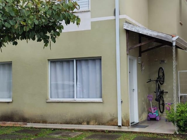 Sobrado com 90m² 2 quartos e 2 banheiros, à venda, no bairro Jardim Petrópolis em Cotia