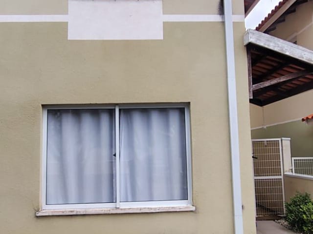 Sobrado com 90m² 2 quartos e 2 banheiros, à venda, no bairro Jardim Petrópolis em Cotia