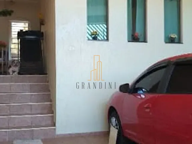 Sobrado com 194m² 3 quartos e 3 banheiros, à venda, no bairro Vila Tibiriçá em Santo André