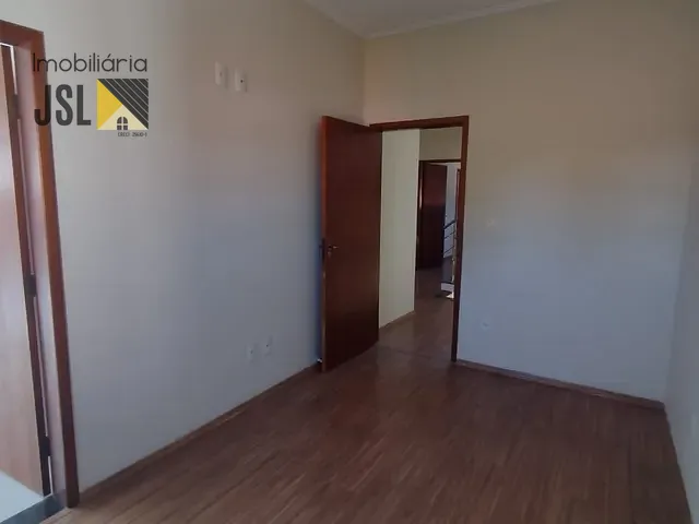Sobrado com 140m², à venda, no bairro Borda da Mata em Caçapava