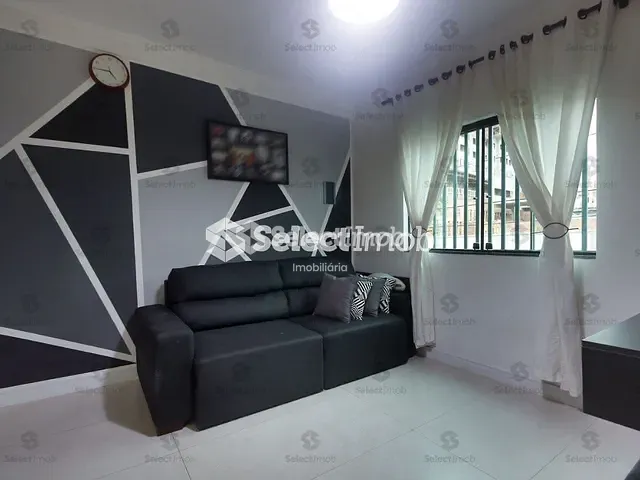 Sobrado com 102m² 2 quartos e 1 banheiro, à venda, no bairro Vila Nossa Senhora das Vitórias em Mauá