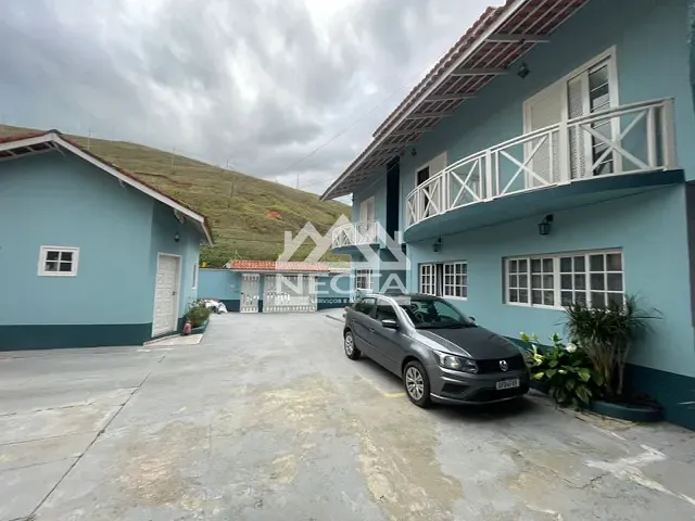 Sobrado com 82m² 2 quartos e 2 banheiros, para alugar, no bairro Prainha em Caraguatatuba