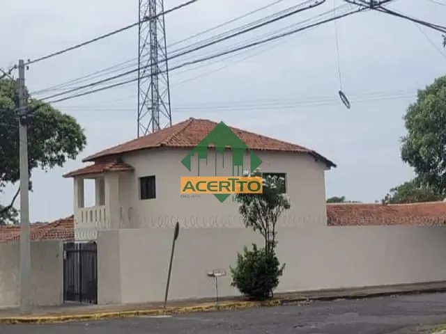 Sobrado com 224m² 4 quartos e 4 banheiros, à venda, no bairro Jardim Paulista em Araçatuba