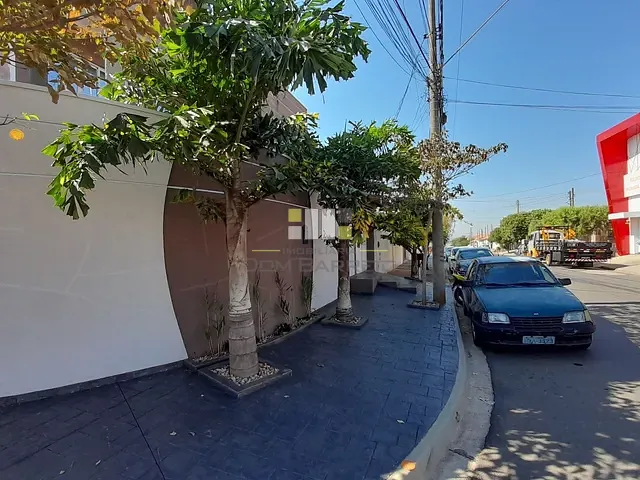 Sobrado com 251m² 3 quartos e 4 banheiros, à venda, no bairro Parque Itália (Nova Veneza) em Sumaré
