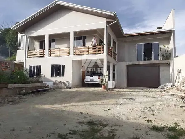 Sobrado com 459m² 6 quartos e 5 banheiros, à venda, no bairro Vila Mariana em Prudentópolis