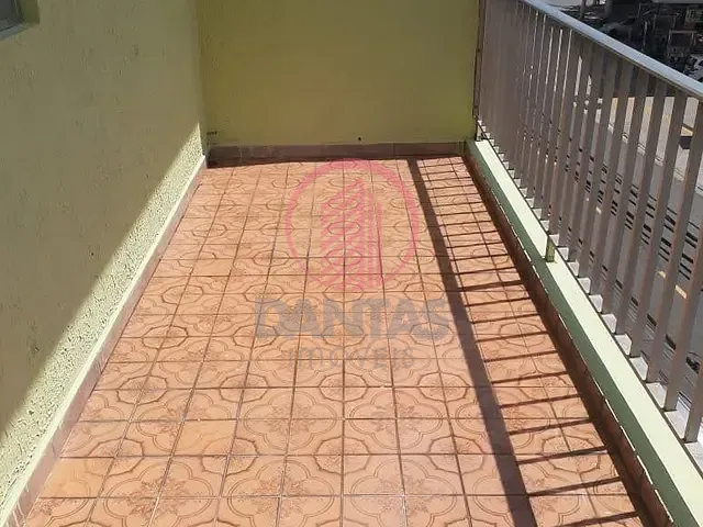 Sobrado com 125m² 3 quartos e 2 banheiros, para alugar, no bairro Umuarama em Osasco