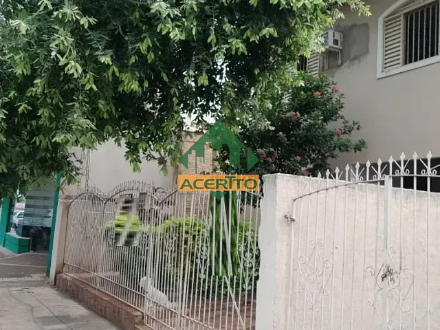 Sobrado com 400m² 3 quartos e 3 banheiros, à venda, no bairro Santana em Araçatuba