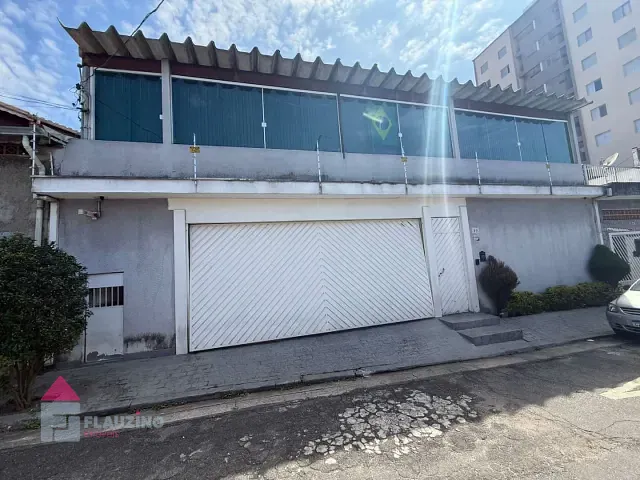 Sobrado com 145m² 4 quartos e 4 banheiros, à venda, no bairro Parque Maria Helena em São Paulo