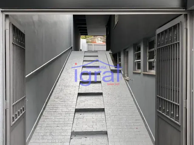 Sobrado com 370m², à venda, no bairro Planalto Paulista em São Paulo