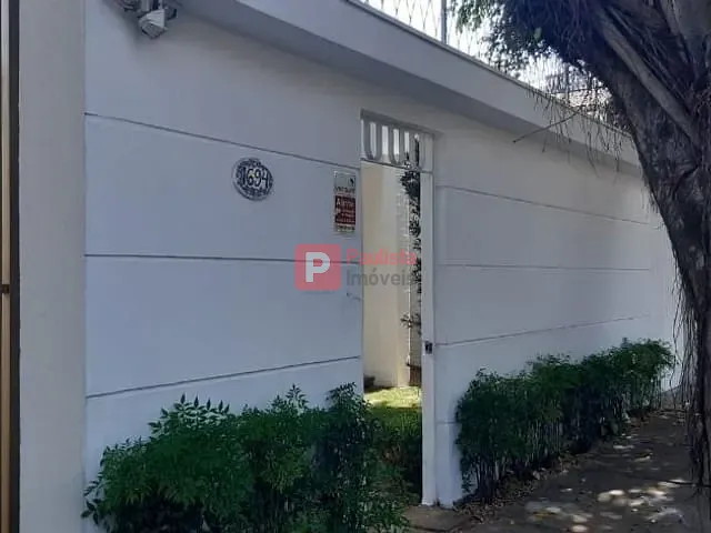 Casa com 380m² 3 quartos e 3 banheiros, à venda, no bairro Moema em São Paulo
