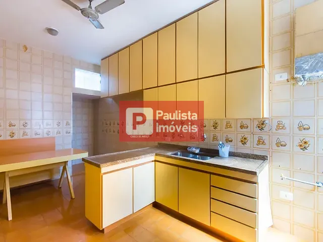 Casa com 380m² 3 quartos e 3 banheiros, à venda, no bairro Moema em São Paulo