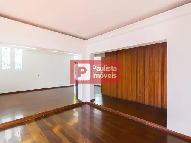 Casa com 380m² 3 quartos e 3 banheiros, à venda, no bairro Moema em São Paulo