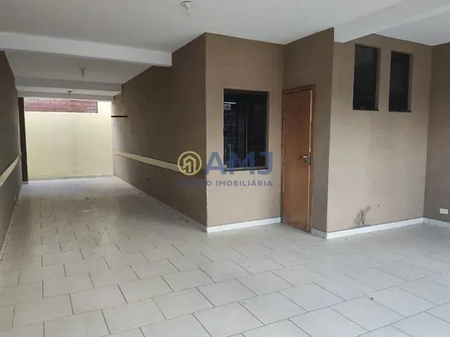 Sobrado com 231m² 5 quartos e 2 banheiros, à venda, no bairro Conjunto Fabiana em Goiânia
