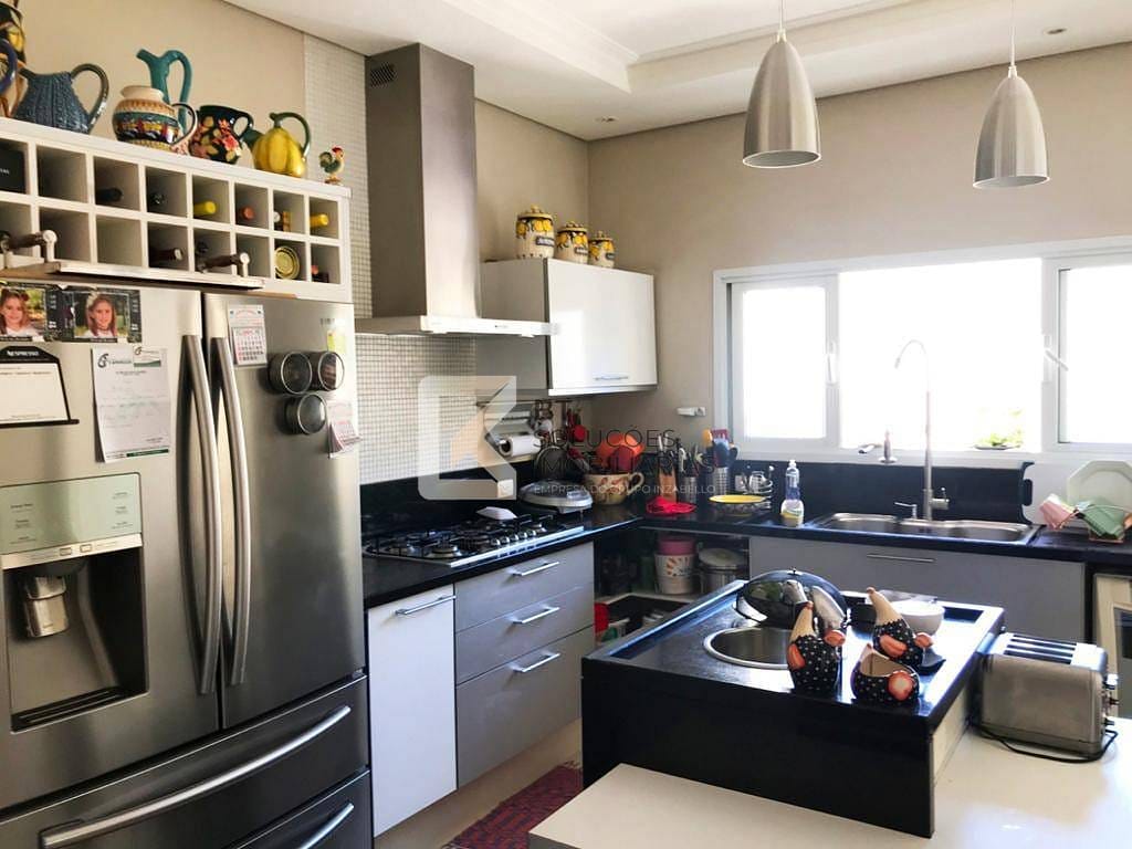 Sobrado à venda com 3 quartos, 350m² - Foto 6