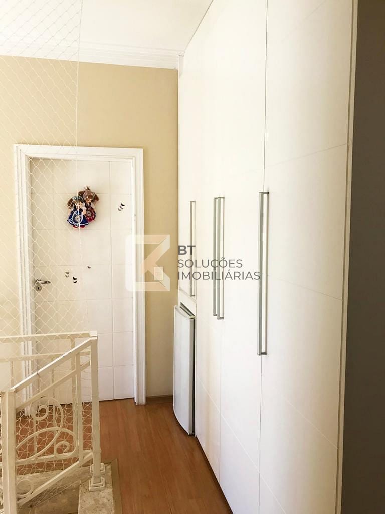 Sobrado à venda com 3 quartos, 350m² - Foto 8