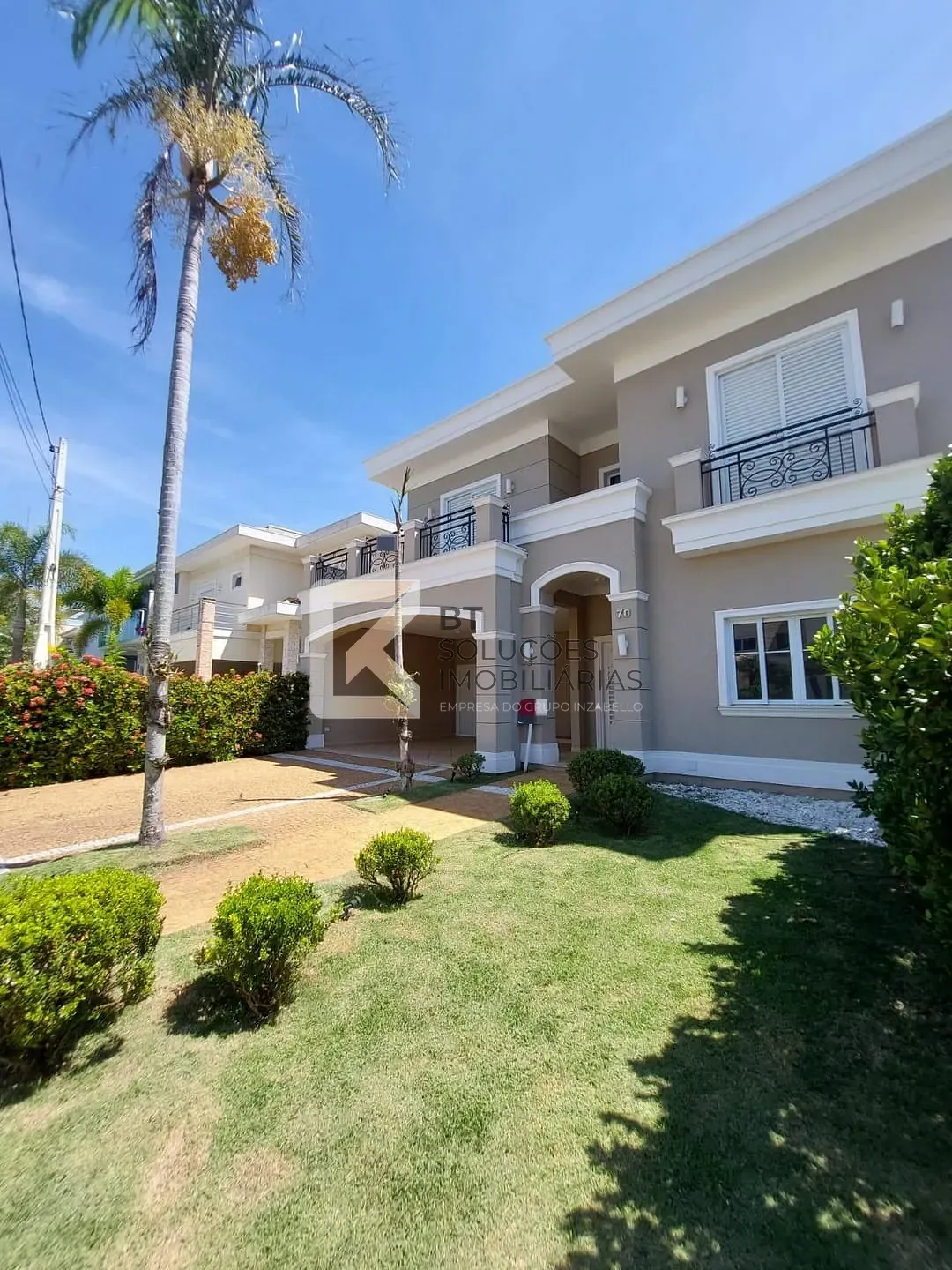 Sobrado, 3 quartos, 350 m² - Foto 1