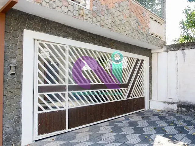 Sobrado com 222m² 3 quartos e 3 banheiros, à venda, no bairro Cidade das Flores em Osasco
