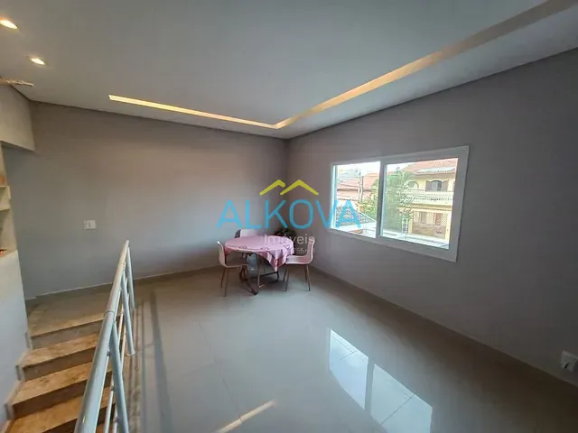 Sobrado com 125m² 3 quartos e 2 banheiros, à venda, no bairro Jardim das Indústrias em São José dos Campos