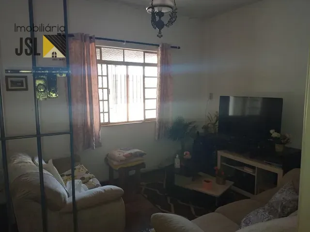 Sobrado com 79m² 3 quartos e 2 banheiros, à venda, no bairro Vila Pantaleão em Caçapava