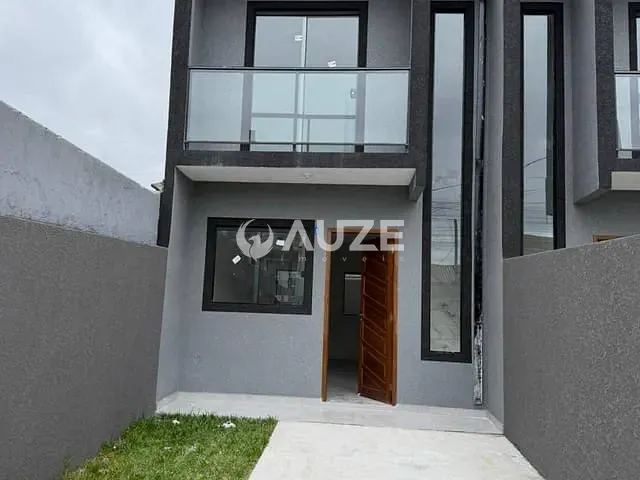Sobrado 3 quartos e 2 banheiros, à venda, no bairro Campo de Santana em Curitiba