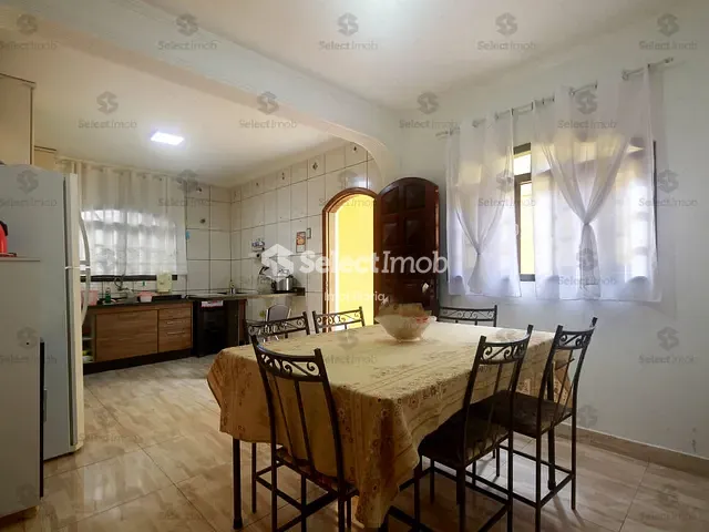 Sobrado com 206m² 3 quartos e 3 banheiros, à venda, no bairro Vila Nossa Senhora das Vitórias em Mauá