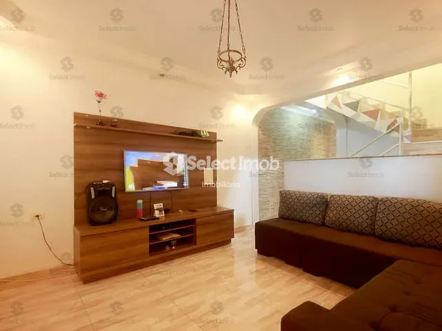 Sobrado com 206m² 3 quartos e 3 banheiros, à venda, no bairro Vila Nossa Senhora das Vitórias em Mauá