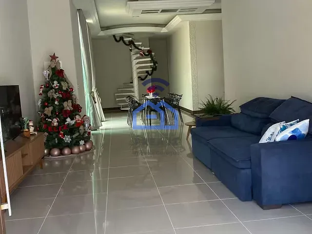 Sobrado com 512m² 7 quartos e 9 banheiros, à venda, no bairro Indaiá em Caraguatatuba