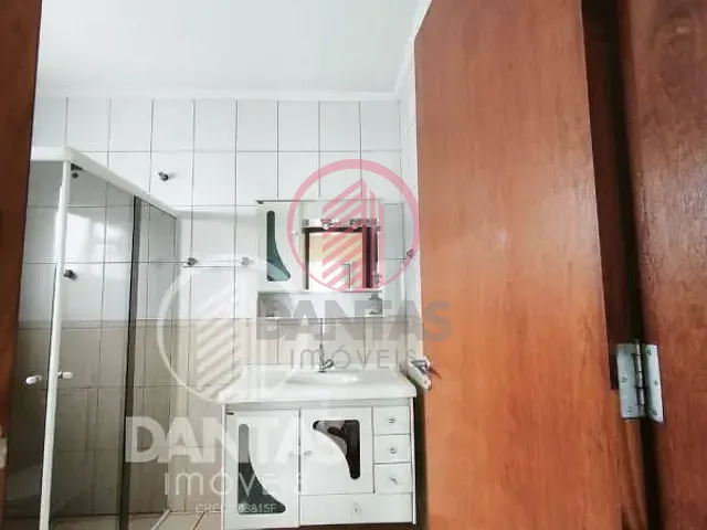 Sobrado 4 quartos e 3 banheiros, à venda, no bairro Novo Osasco em Osasco